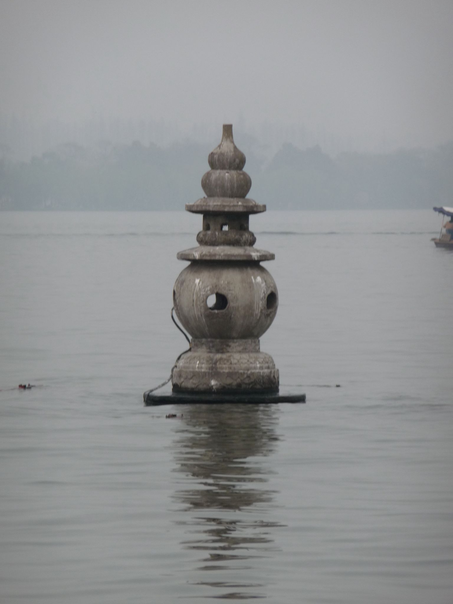Huangzhou - West Lake moon lantern