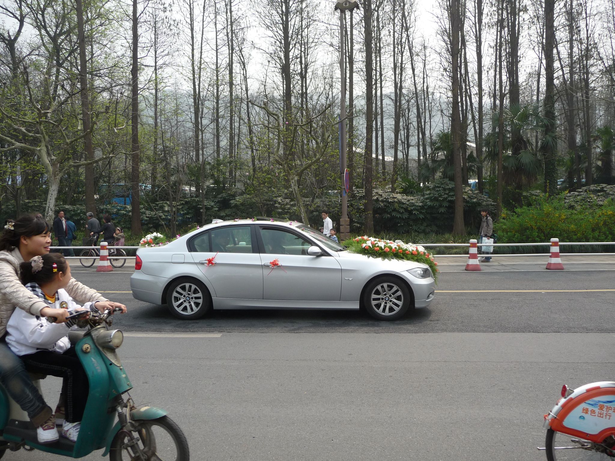 Huangzhou - wedding car