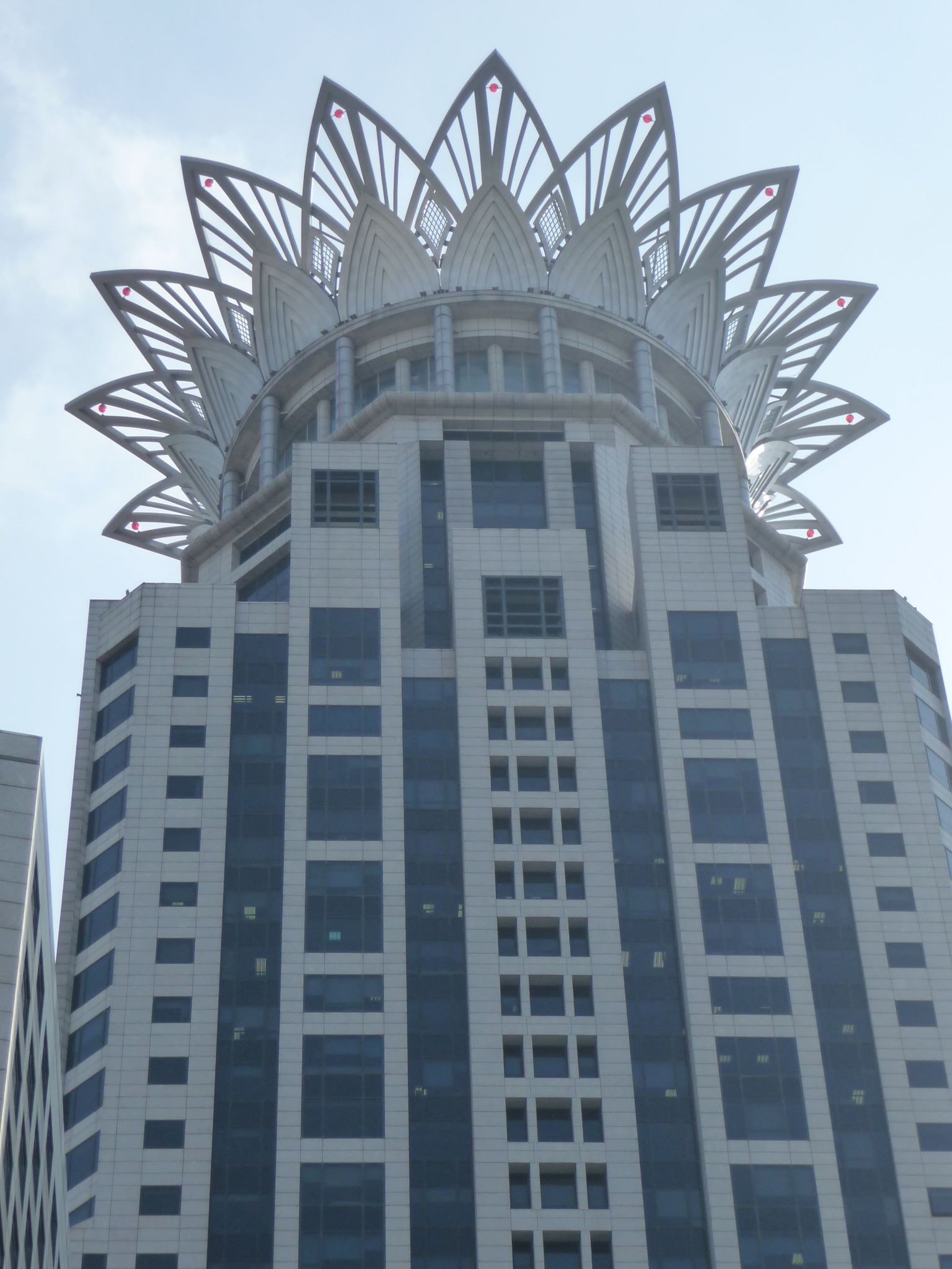 Westin Bund crown