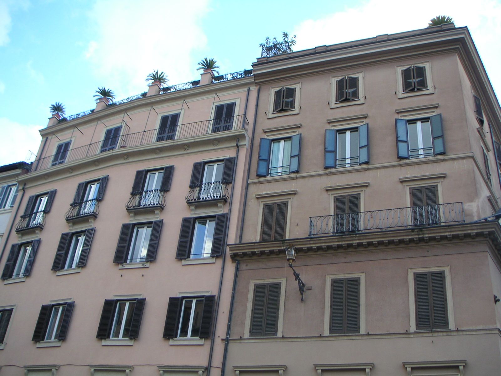 Rome: windows