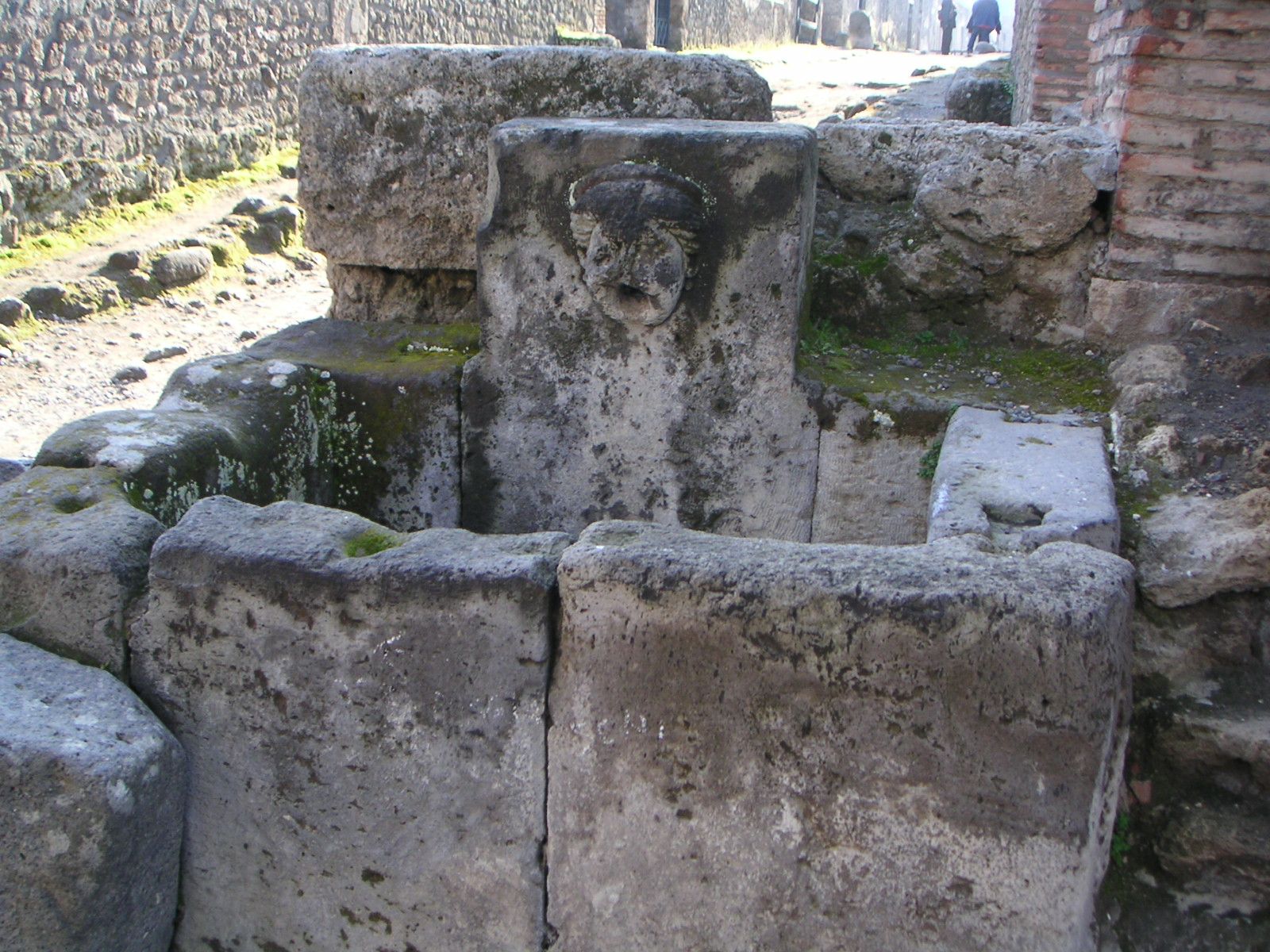 Pompei fountain