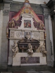 Santa Croce - Michelangelo's tomb